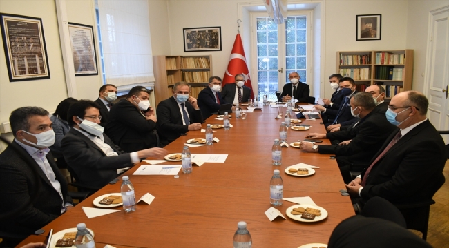 AK Parti Genel Başkan Yardımcısı Ala, İsveç'te Türk STK temsilcileriyle görüştü