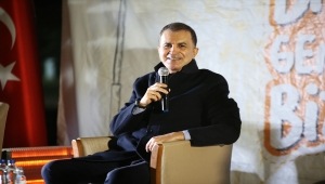 AK Parti Genel Başkan Yardımcısı Çelik, Adana'da gençlerle buluştu: