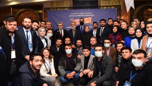 AK Parti Genel Başkan Yardımcısı Usta, Kahramanmaraş'ta partililerle buluştu: