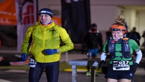 Antalya'da evde çıkan yangında bir kadın dumandan etkilendi