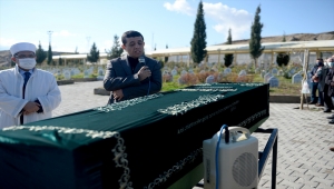 Antalya'da yurtta öldürülen üniversite öğrencisinin cenazesi Kahramanmaraş'ta defnedildi