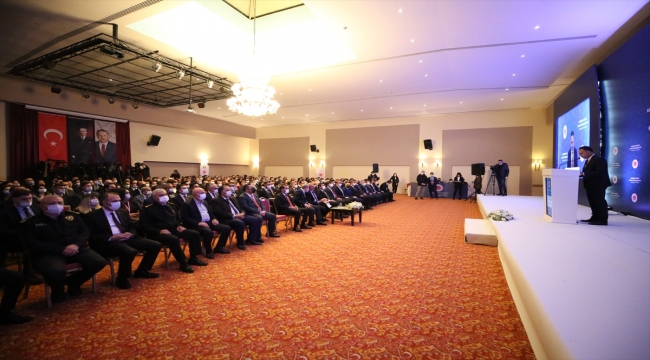 Bakan Gül, Elazığ'da "Mağdur Odaklı Adalet Buluşmaları Toplantısı"nda konuştu: