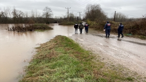 Bartın'da sağanak nedeniyle 7 köy yolu ulaşıma kapandı