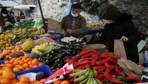 Bozcaada'da alışverişler 10 yıldır naylon poşetsiz yapılıyor