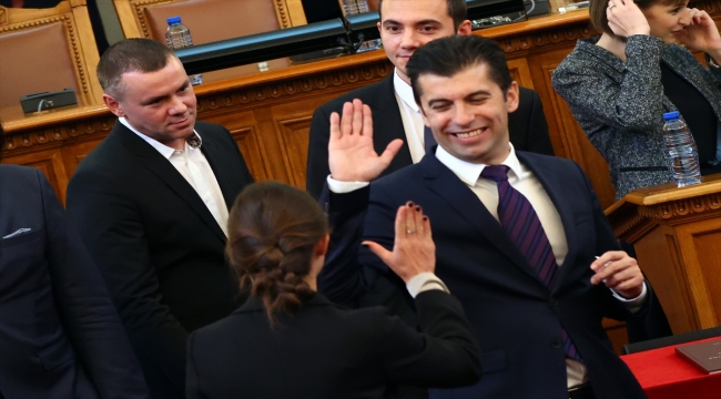 Bulgaristan'da seçim sonrası parlamentoda ilk oturum yapıldı