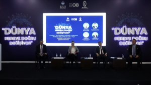 Bursa'da "Dünya nereye doğru değişiyor?" paneli düzenlendi