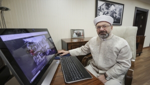 Diyanet İşleri Başkanı Erbaş, AA'nın "Yılın Fotoğrafları" oylamasına katıldı