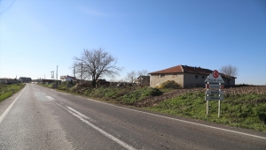 Edirne'de Kovid-19 vakalarının arttığı köyde "gönüllü karantina" uygulanıyor