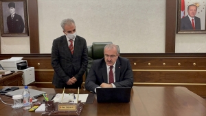 Elazığ Valisi Ömer Toraman, AA'nın "Yılın Fotoğrafları" oylamasına katıldı