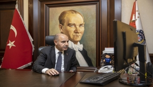 Emniyet Genel Müdürü Aktaş, AA'nın "Yılın Fotoğrafları" oylamasına katıldı: 