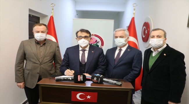 Enerji ve Tabii Kaynaklar Bakanı Dönmez, Isparta Valisi Seymenoğlu'nu ziyaret etti