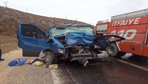 Eskişehir'deki trafik kazasında 1 kişi öldü, 2 kişi yaralandı