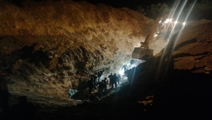 GÜNCELLEME - Aydın'da altyapı çalışması sırasında göçük altında kalan işçi öldü