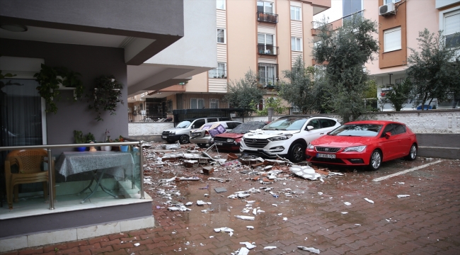 GÜNCELLEME - Kırmızı kodla aşırı yağış uyarısı yapılan Antalya'da sağanak etkili oluyor