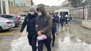 GÜNCELLEME - Samsun'da uyuşturucu operasyonunda yakalanan 5 şüpheliden 3'ü tutuklandı