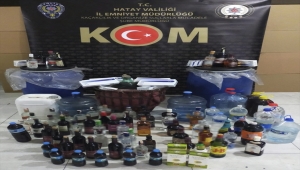 Hatay'da 260 litre sahte içki ile 150 paket kaçak sigara ele geçirildi