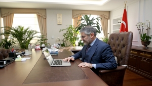 Hazine ve Maliye Bakanı Nebati, AA'nın "Yılın Fotoğrafları" oylamasına katıldı
