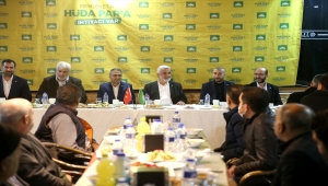 HÜDA PAR Genel Başkanı Yapıcıoğlu, Mersin'de STK temsilcileriyle buluştu: