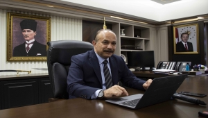 İstanbul Emniyet Müdürü Aktaş, AA'nın "Yılın Fotoğrafları" oylamasına katıldı: