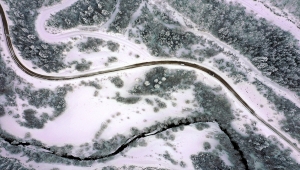 Kastamonu'nun çam ormanlarıyla çevrili Şenpazar ilçesi beyaza büründü