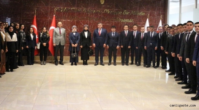 Kayseri Cumhuriyet Başsavcısı Akın, stajyer hakim ve savcılar ile bir araya geldi