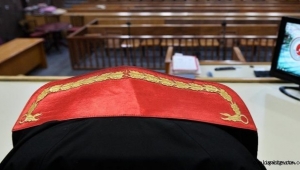 Kayseri'de 4 işyeri ve 6 araçtan hırsızlık yaptıkları iddia edilen 3 şüpheliden 1'i tutuklandı