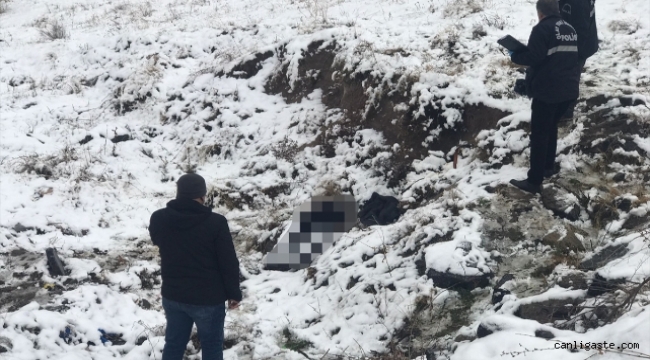 Kayseri'de arazide erkek cesedi bulundu