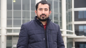 Kayseri'de eşinden boşanınca adliye önünde oynadı