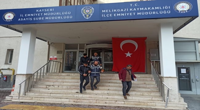 Kayseri'de oto hırsızları suçüstü yakalandı