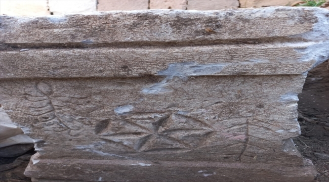 Kayseri'de sunak benzeri mimari eser bulundu