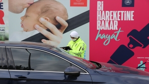 Kırklareli'nde kurallara uymayan sürücüler drone görünce emniyet kemerini takmaya çalıştı