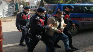 Kütahya'da telefonla aradığı çiftin altınlarını dolandıran şüpheli yakalandı