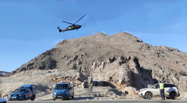 Malatya'da jandarmadan helikopter destekli trafik denetimi