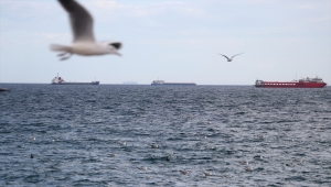 Marmara Denizi'nde ulaşıma lodos engeli