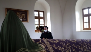 Milli Savunma Bakanı Akar, Kosova'da Sultan Murad Türbesi ile Adem Jashari'nin mezarını ziyaret etti