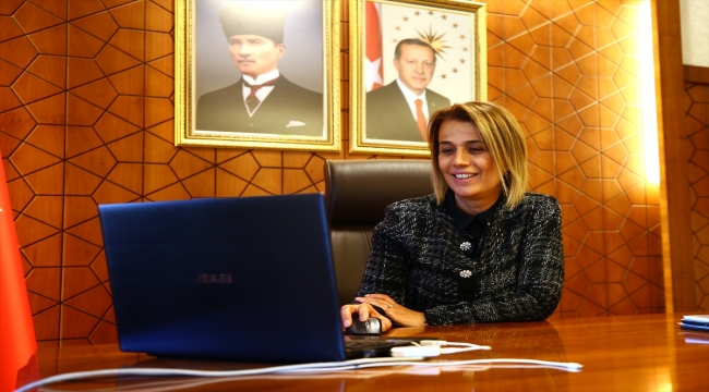 Nevşehir Valisi Becel, AA'nın "Yılın Fotoğrafları" oylamasına katıldı