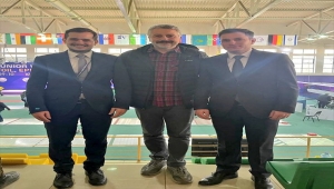Özbekistan'da Gençler Eskrim Dünya Kupası'nda final maçını Türk hakemler yönetti
