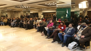 Pakistan'dan "harekete geçilmezse Afganistan'da ekonomik çöküş yaşanabilir" uyarısı