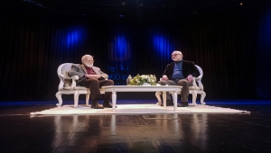 Prof. Dr. Ökten ve Prof. Dr. Sayar'dan gençlere "sosyal medya" uyarısı