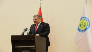 Sağlık Bakanı Koca, Şanlıurfa'da tıp fakültesi öğrencileriyle buluştu: