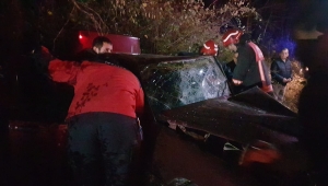 Sakarya'da hafif ticari araç ile otomobilin çarpıştığı kazada 7 kişi yaralandı