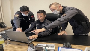 Sakarya'da polisler AA'nın "Yılın Fotoğrafları" oylamasına katıldı