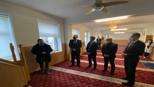 Saksonya Eyaleti Başbakanı Kretschmer DİTİB Leipzig Eyüp Sultan Camisi'ni ziyaret etti