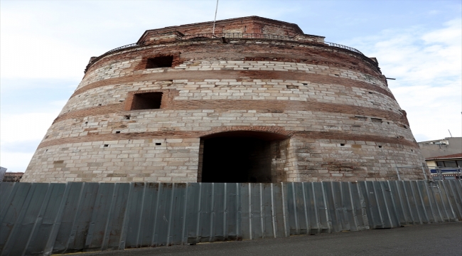 Sanat tarihçilerinin "başyapıt" olarak nitelendirdiği Makedon Kulesi'nde restorasyon başladı