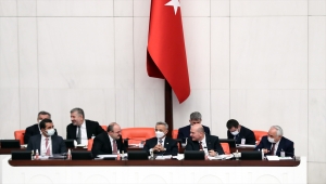 Sanayi ve Teknoloji Bakanı Varank, üçüncü çocuğunun doğum haberini TBMM'de aldı