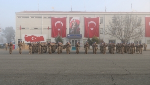 "Suriye Görev Gücü"nde görevli komandolar Batman'dan Suriye'ye uğurlandı