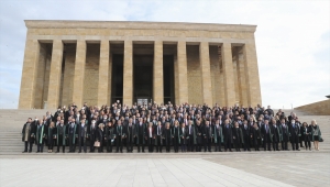 TBB Başkanı Sağkan ve Yönetim Kurulu üyeleri Anıtkabir'i ziyaret etti