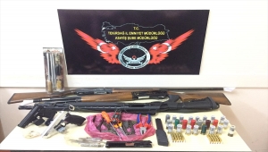 Tekirdağ'da yılbaşı öncesi asayiş uygulamasında yakalanan 25 kişi tutuklandı