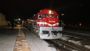 "Turistik Doğu Ekspresi" yolcuları Erzurum'da davul zurnayla karşılandı