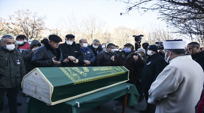 Türk sanat müziği sanatçısı Faruk Tınaz için cenaze töreni düzenlendi